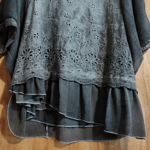 Pretty Angel Graphite Linen Blend Layered Top Eyelet Shabby Chic Lagenlook Sz XL - Picture 3 of 10